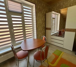 Трехместный номер комфорт в Isai