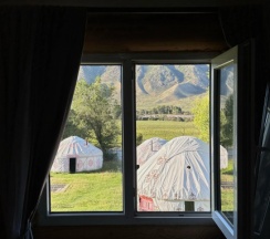 Кровать в общем номере в Kolsay_kazakh_village