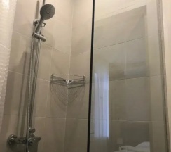 Четырёхместная семейная номер-студия Deluxe в Ботанический сад