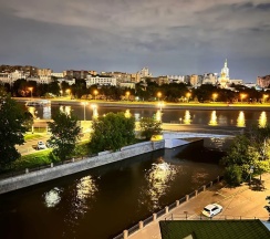 SUITE / ЛЮКС c джакузи в современном корпусе в Россо рива