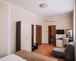 Стандарт без балкона с видом на горы (одна кровать 160см, кресло-кровать 80 см ) 3* в Golden hills