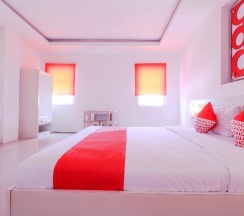 Двухместный номер Standard двуспальная кровать в OYO 1489 Simona Hotel