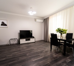 Двухместный люкс двуспальная кровать в Отель Downtown Suites Hotel Yerevan