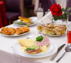 Первая категория-стандарт двухместный с двумя раздельными кроватями в Олимпия