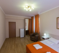 Трёхместный номер в Ника