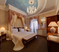 Номер класса Люкс с джакузи в Green hotel