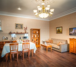 Люкс City View в Петръ Отель