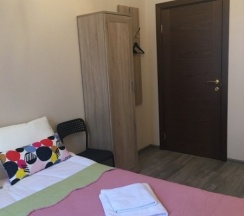 Двухместный номер ( 1 кровать) в МК Краски