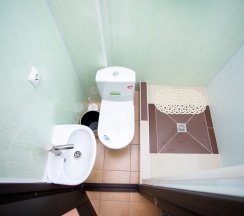 Стандартный трехместный номер в Rose manor