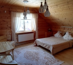 Семейный номер Standard с балконом и с красивым видом из окна в Апартаменты