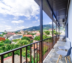 Люкс с балконом в M-House
