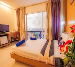 Двухместный номер Superior двуспальная кровать в Kata Blue Sea Resort