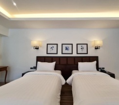 Люкс Nai Muang в Katathong Golf Resort & Spa