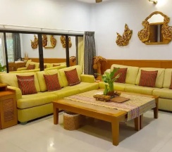 Люкс семейный Big Bee в Birds and Bees Resort