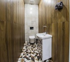 Коттедж «Loft House» в Дом в лесу
