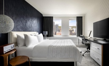 Двухместный номер Standard с видом на горы двуспальная кровать в SENS Hotel