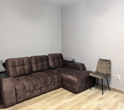 Апартаменты с балконом в Алина