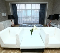 Номер полулюкс  Модерн в Ваш отель