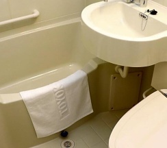 Одноместный номер Standard двуспальная кровать в Toyoko Inn Okinawa Naha Omoromachi Ekimae
