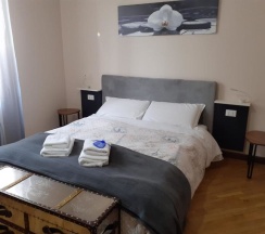 Люкс c 1 комнатой в Gira Guest House