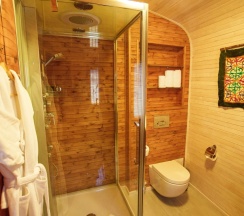 Двухместное Юрта в этно-отеле Орман Аулы двуспальная кровать в Aq-Qaiyn