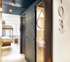 Трёхместный номер Comfort в H2 Hotel München Olympiapark