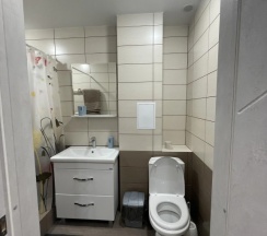 Четырёхместные апартаменты c 1 комнатой в Апартаменты для 4 человек у подножия горы