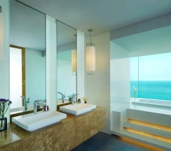 Двухместный люкс двуспальная кровать в Rayong Marriott Resort & Spa