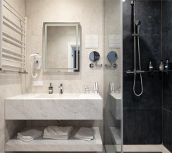 Стандартный номер с видом на парк, балконом и двумя отдельными кроватями в Королева Луиза