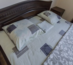 Двухместный номер комфорт с большой кроватью +доп.место, 1-4 человек и балконом в Гостевой дом