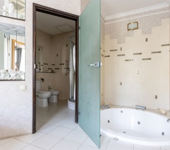 Люкс в Голден отель