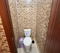 Кровать в 8-местном общем номере №4 в Мустанг