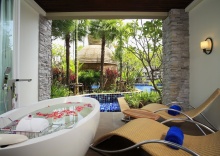 Moken Suite Pool Access с балконом в Отель Graceland Khaolak Beach Resort