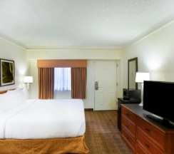Двухместный люкс (двуспальная кровать) в La Quinta Inn by Wyndham Austin Capitol / Downtown