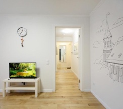 Апартаменты с балконом в Central Apartment