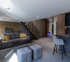 Апартамент 15 - Просторный двухуровневый лофт  с панорамными видами на Москву (с ванной) в Ap-in aparts