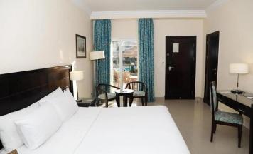 Двухместный номер Deluxe с видом на бассейн двуспальная кровать в Sierra Sharm El Sheikh Hotel