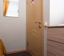 Одноместная комната с общей ванной комнатой в МК Мокко