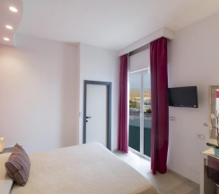 Двухместный номер Sea View двуспальная кровать в Hotel Levante