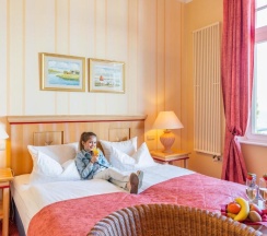 Двухместный номер Standard с видом на море двуспальная кровать в Strandhotel Möwe