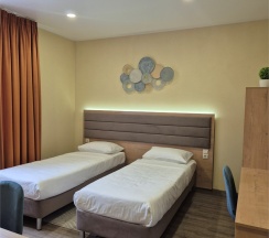 Стандартный двухместный номер в Elhostel