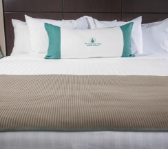 Двухместный номер с видом на реку 2 отдельные кровати в The Cotton Sail Hotel, Tapestry Collection By Hilton