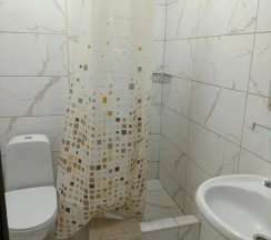 Апартаменты с 2 комнатами с балконом и с видом на горы в АлМар