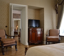 Семейный Люкс - 2 спальни и гостиная! в Taleon Imperial Hotel