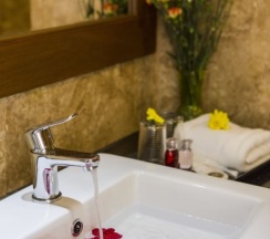 Двухместный номер Standard с балконом двуспальная кровать в Airport Resort Phuket