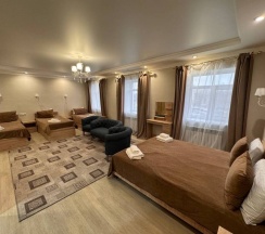 Трёхместный семейный люкс в Europa Hotel