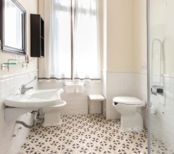 Двухместный номер Standard (двуспальная кровать) в Отель IH Hotels Venezia Salute Palace