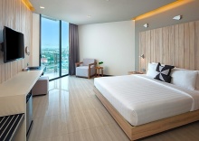 Номер Deluxe с видом на море в Tsix5 Phenomenal Hotel Pattaya