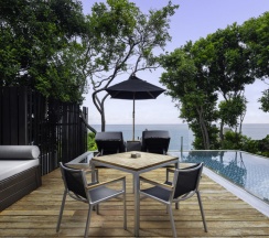 Двухместная Pool Villa Scenic (South) с видом на океан двуспальная кровать в Silavadee Pool Spa Resort