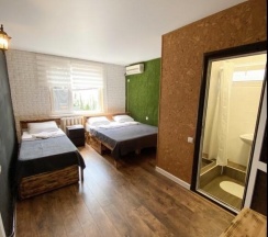 3-местная комната стандарт №1 в Greenwall